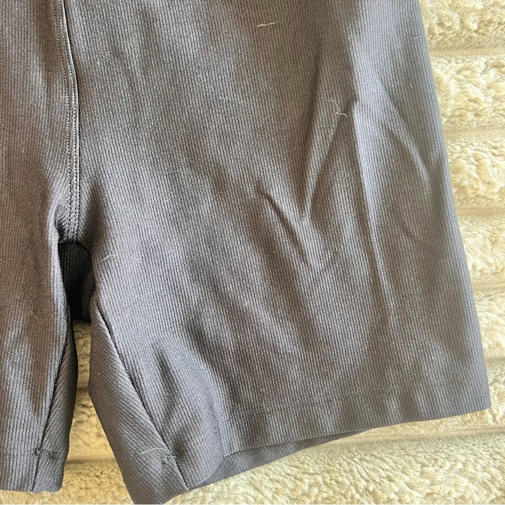 Aerie Women's High Rise Bike Shorts 5" Inseam- Size S - Picture 2 of 5